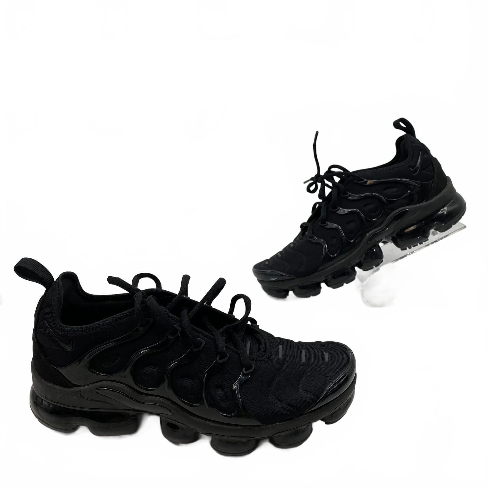 Nike Black Classic Vapor Max Plus Sneakers
