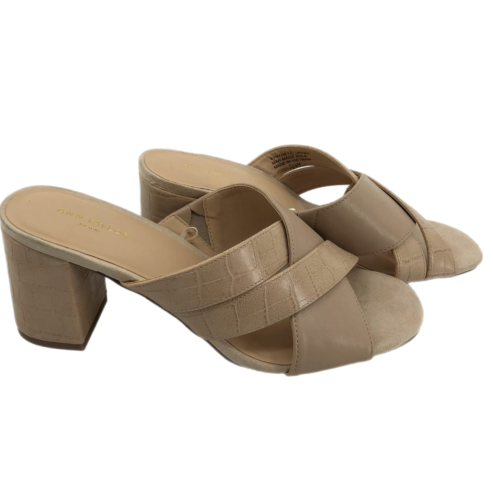 Ann Taylor Beige Leather Flats & Loafers