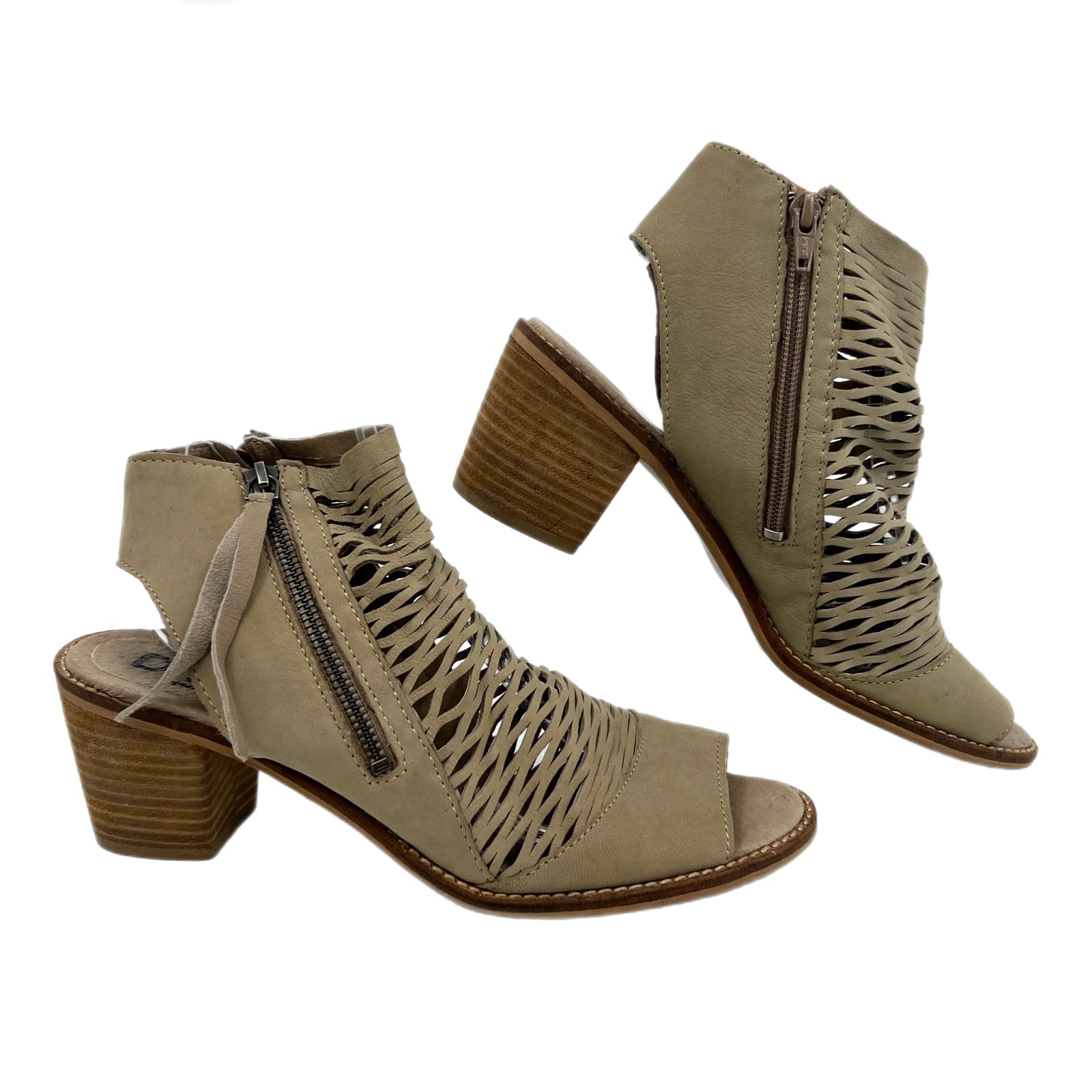 Diba Beige Leather Block Heel Sandals