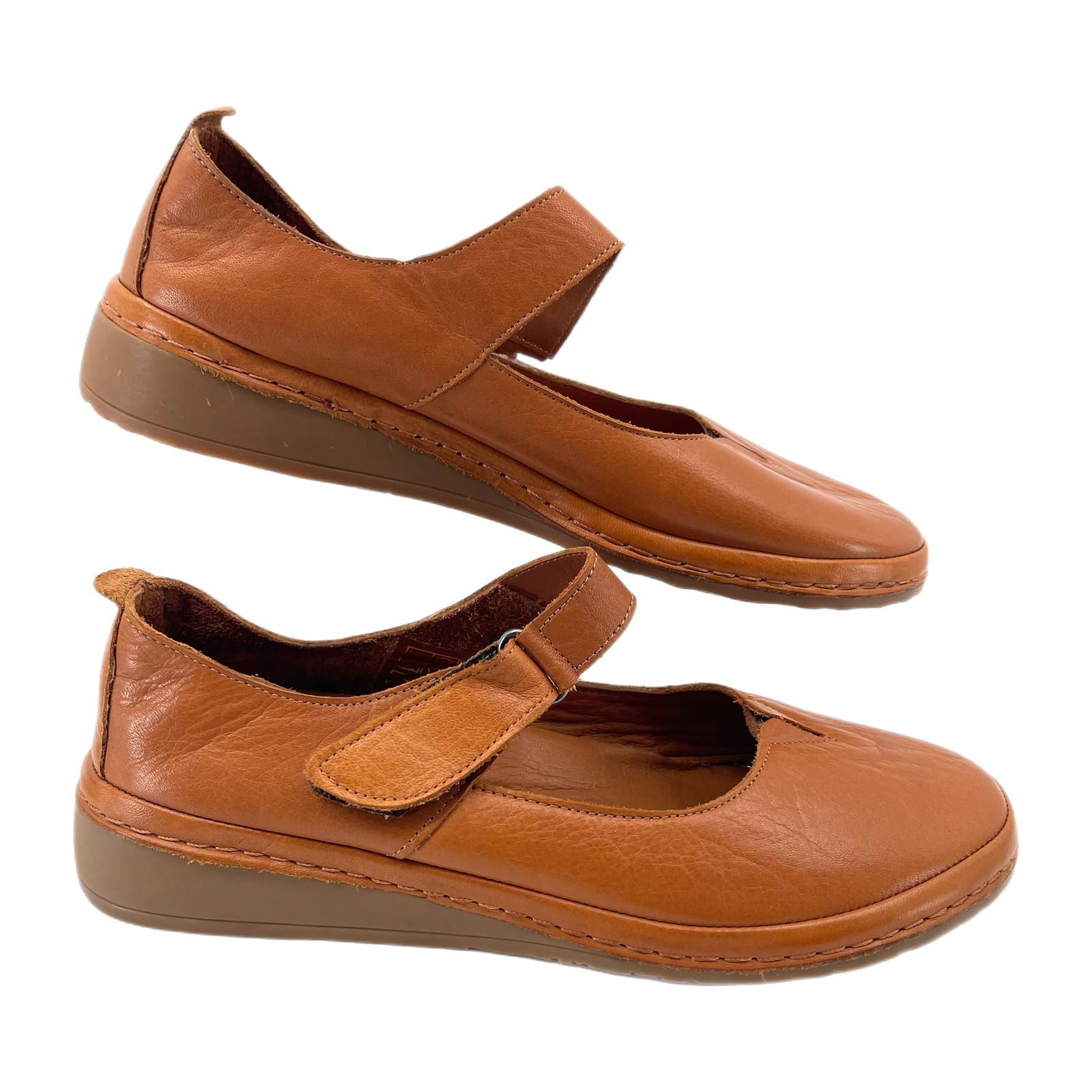 Boxer Fida Shoes Co. Tan Classic Mary Jane Flats