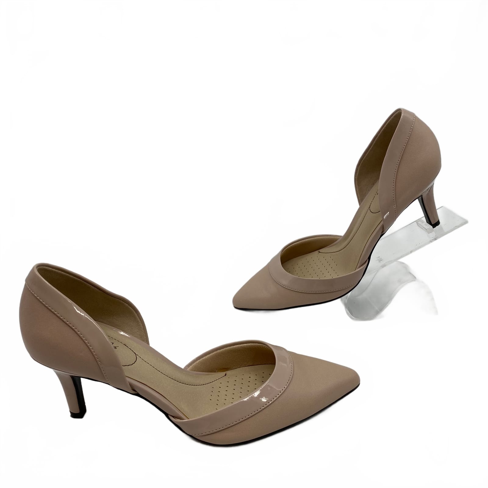 Life Stride Beige Faux Leather Pump