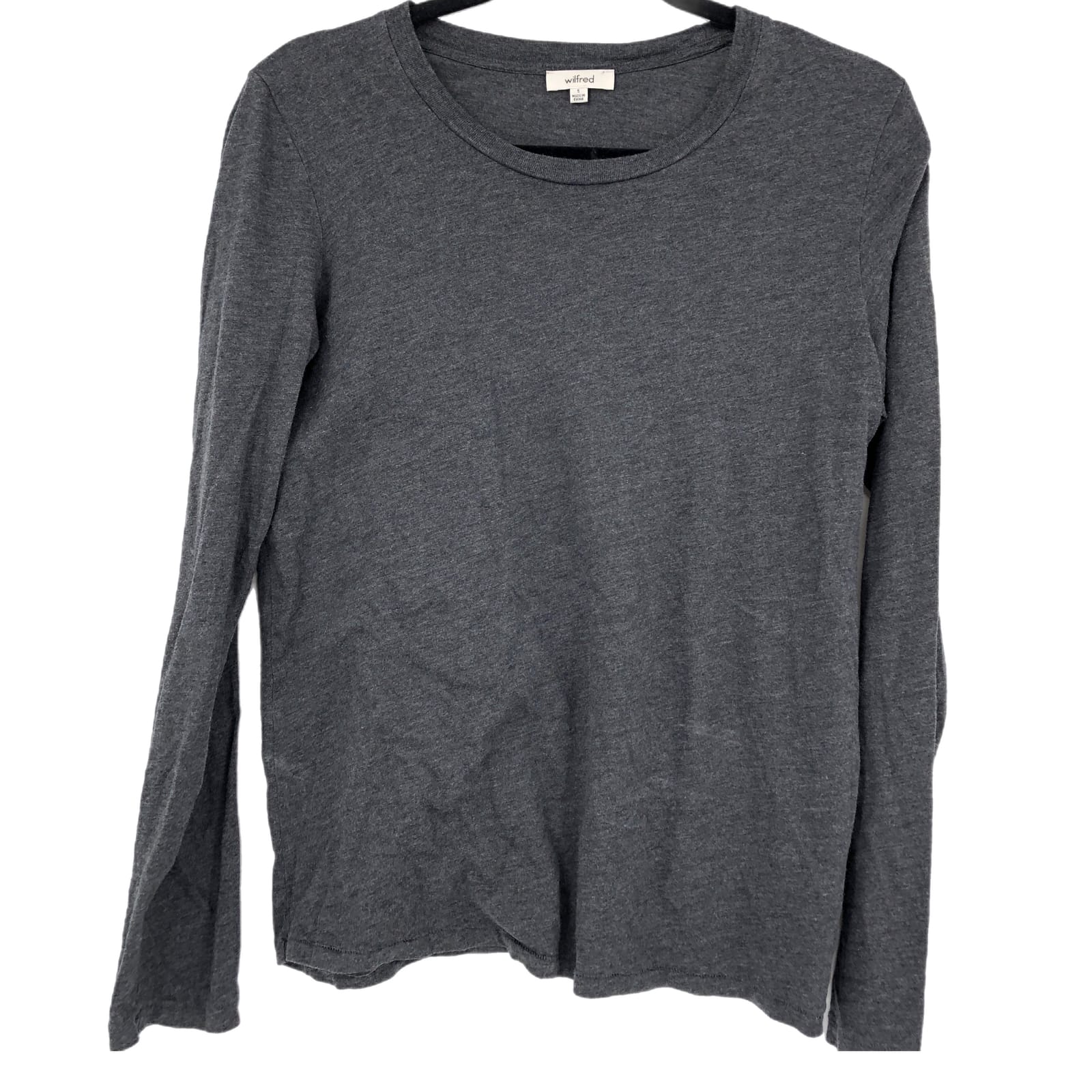 Wilfred Gray Basic Long Sleeve T-Shirt