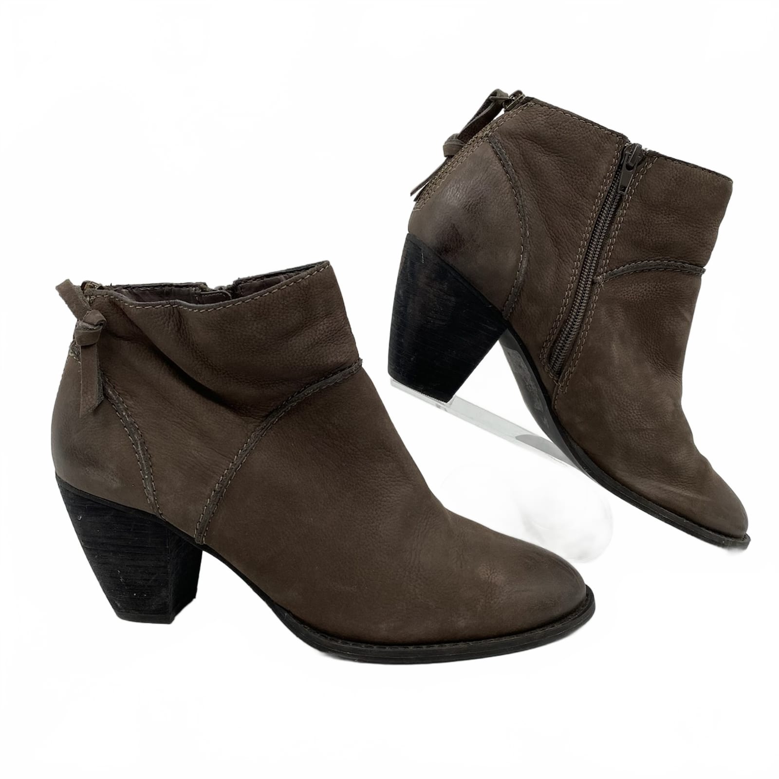 Tesori Dark Gray Leather Heeled Ankle Booties