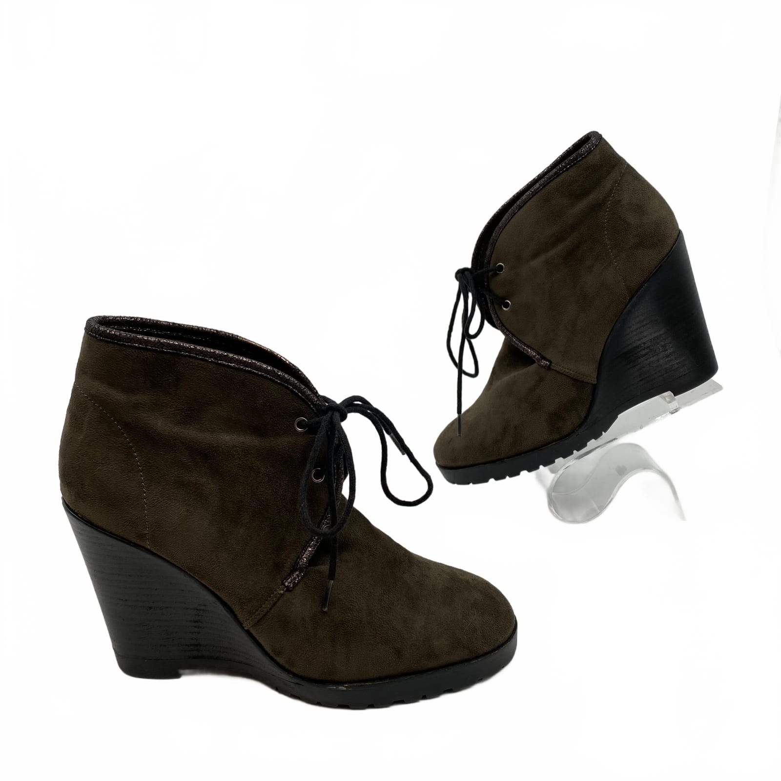 Venessa Wu Green Suede Ankle Boots