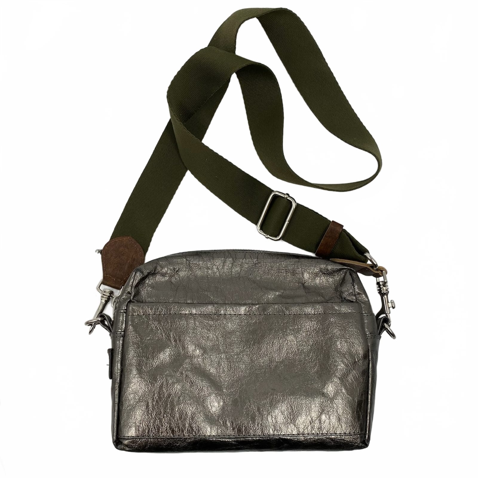 Uashmama Metallic Silver Washable Paper Crossbody Bag