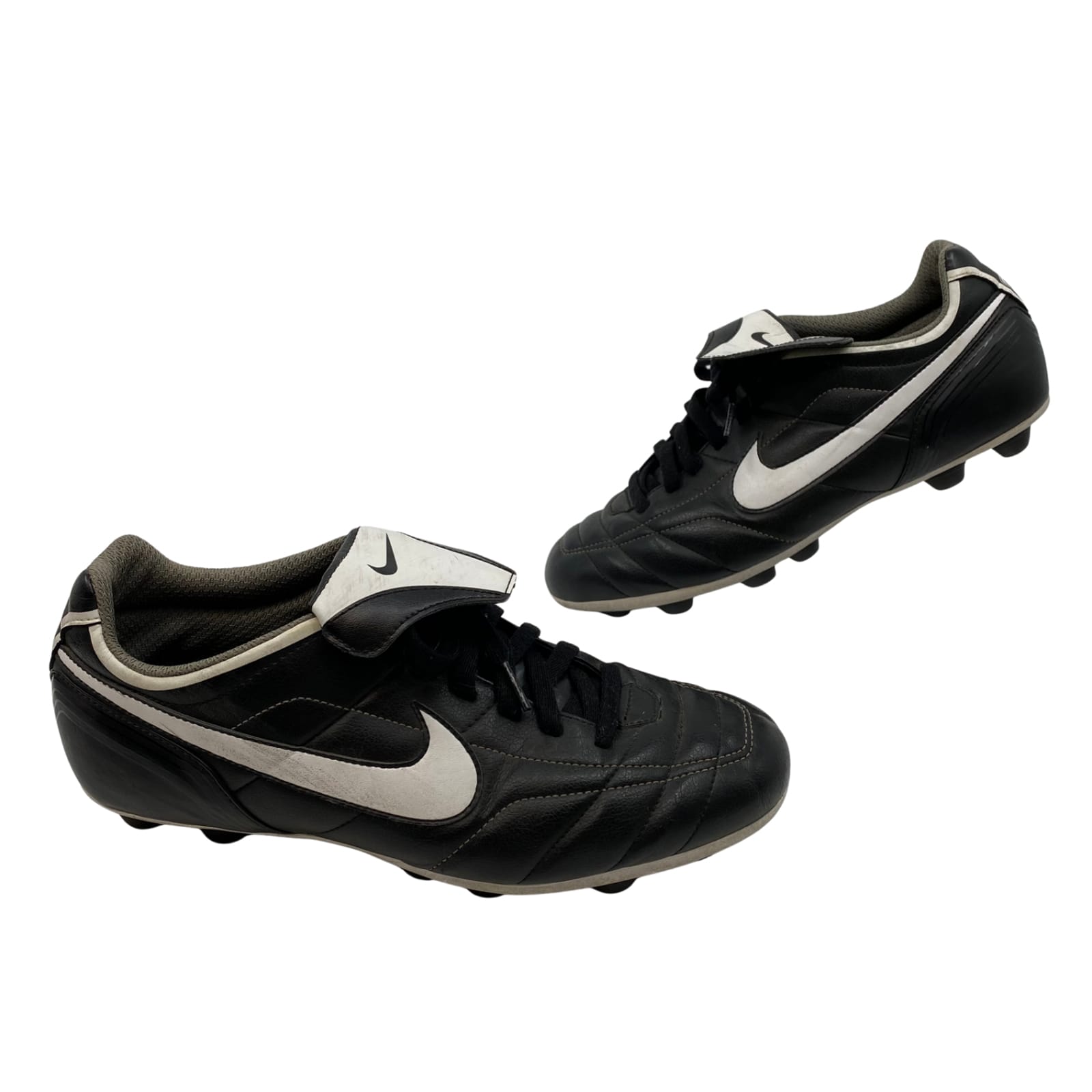 Nike Black Leather Athletic Sneakers