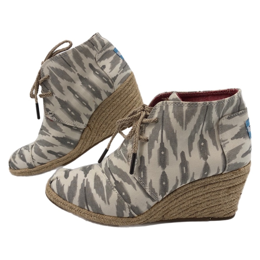 Toms White Gray Canvas Espadrilles