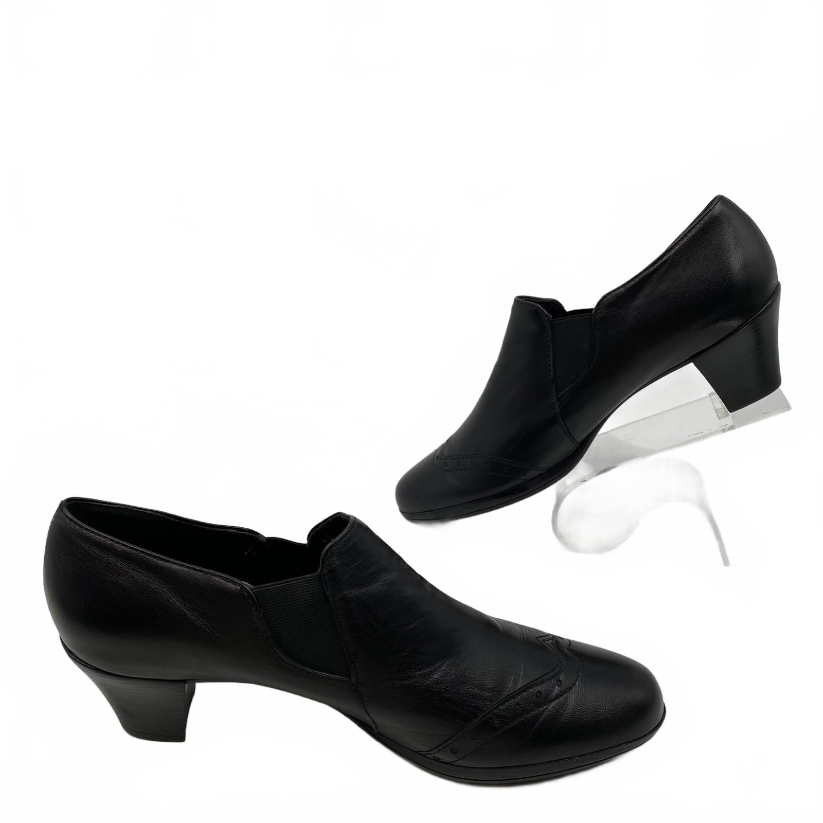 Munro Black Leather Classic Bootie Heels