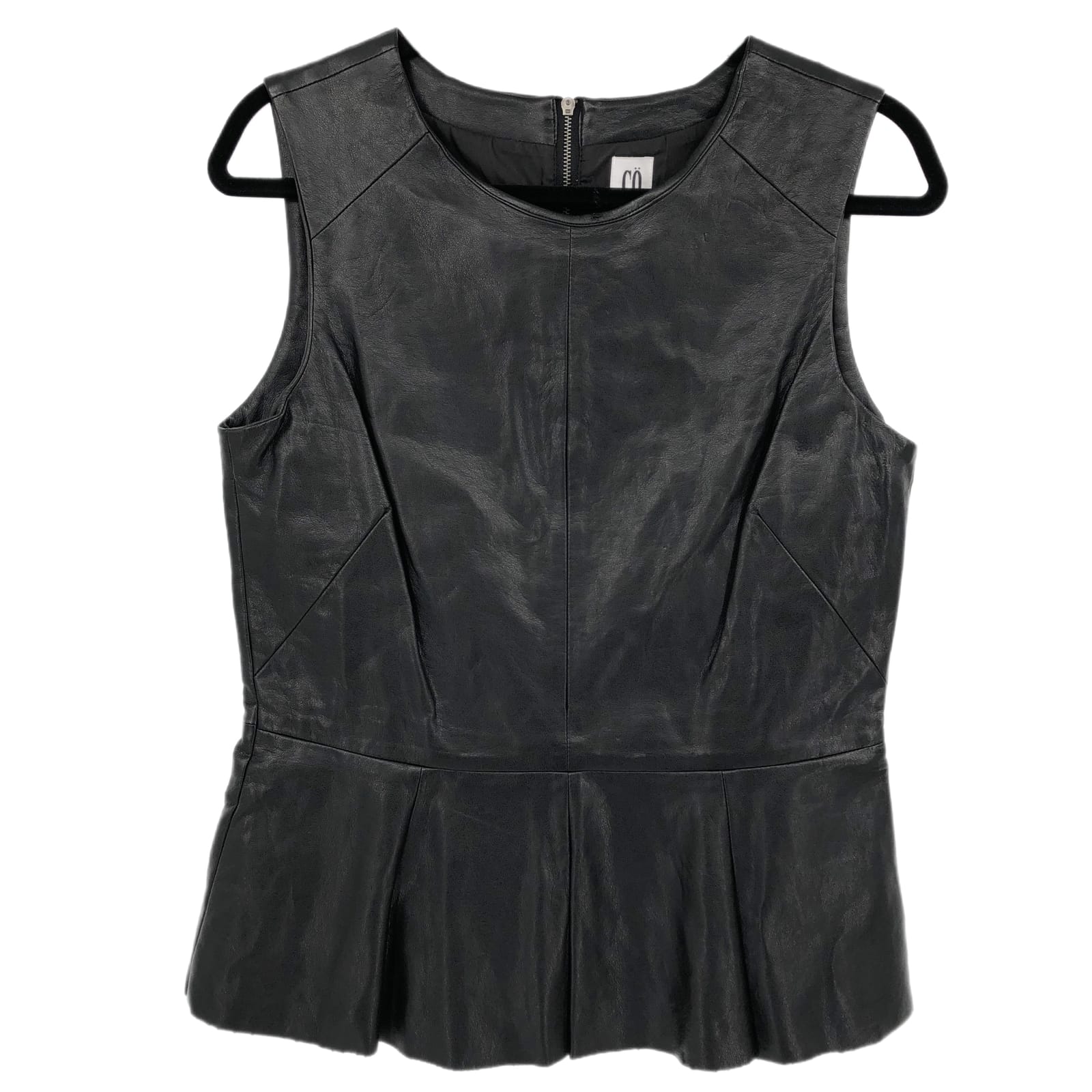 Classic Black Tank Top Crop