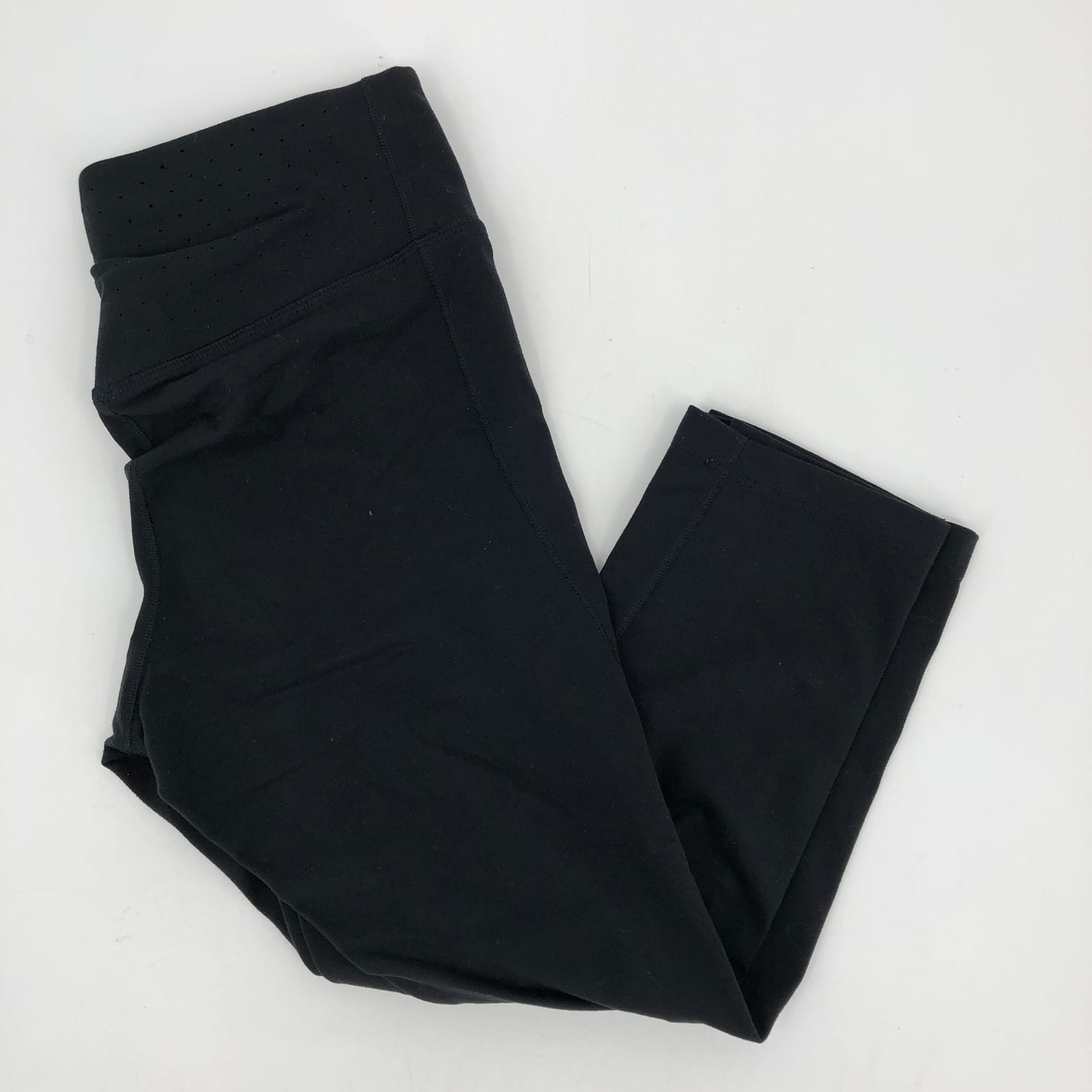 Nike Black Stretch Moisture Wicking Capri Pants